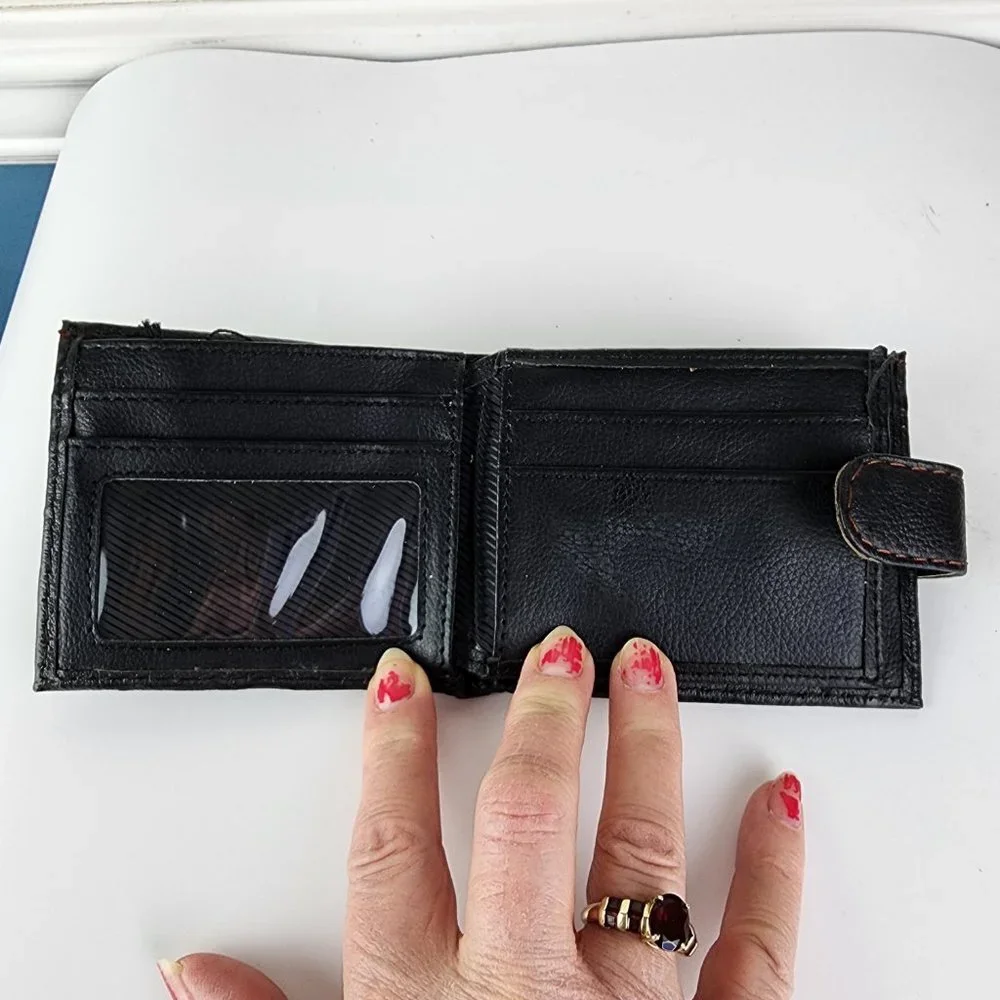 Australia Black Genuine Leather Billfold Wallet Kohala NWT